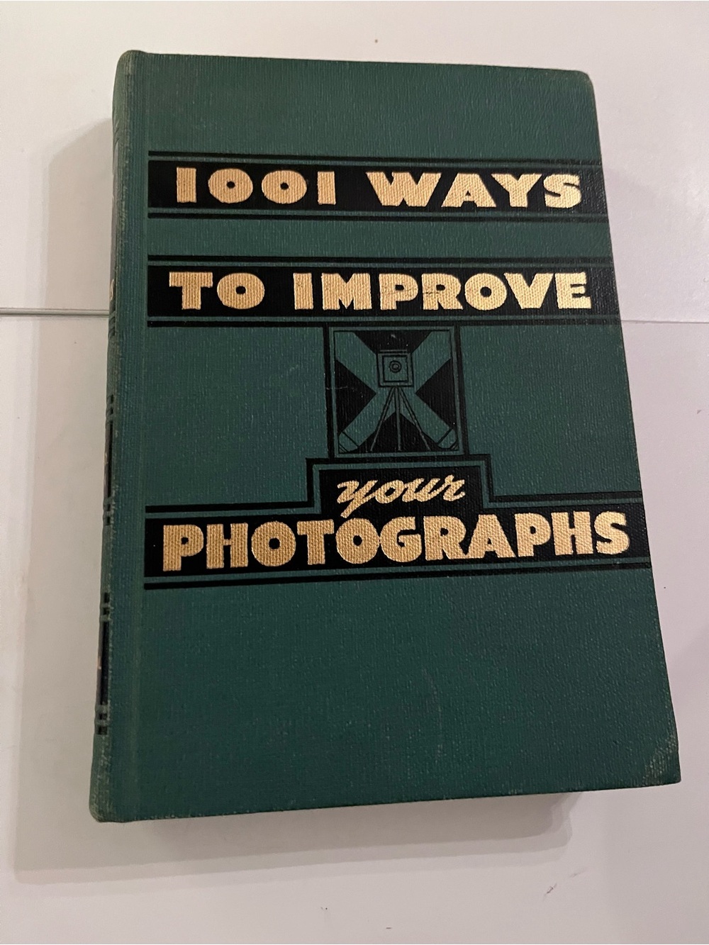 1001 Ways to Improve Your Photographs Willard Morgan Book 1945 1940s green gold